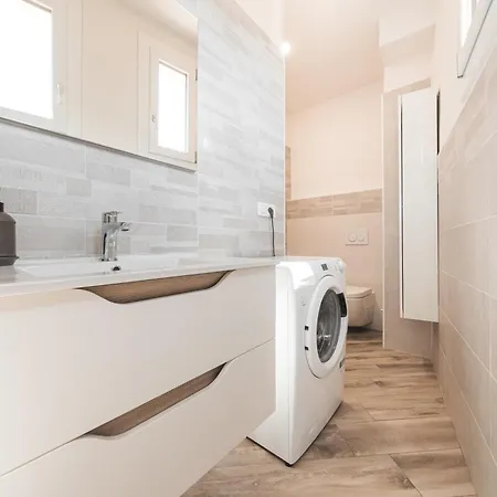 Carracci House - Free Parking - Station - Center E Fiera * Bolonia