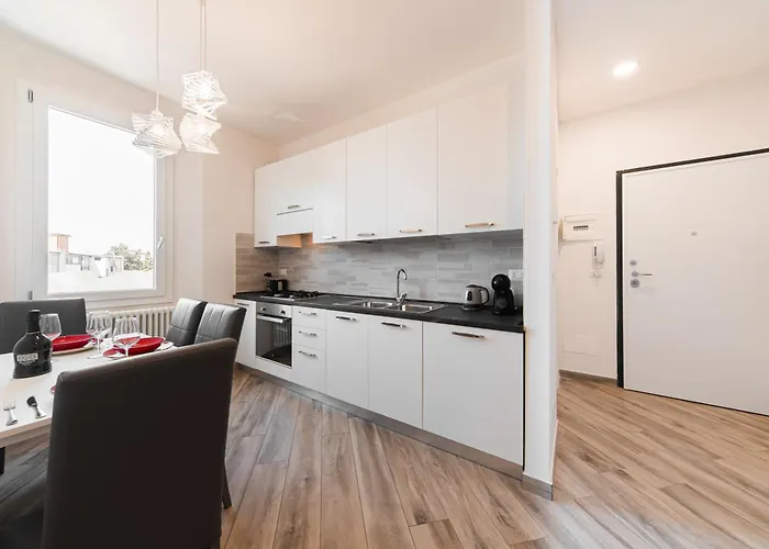 Carracci House - Free Parking - Station - Center E Fiera בולוניה