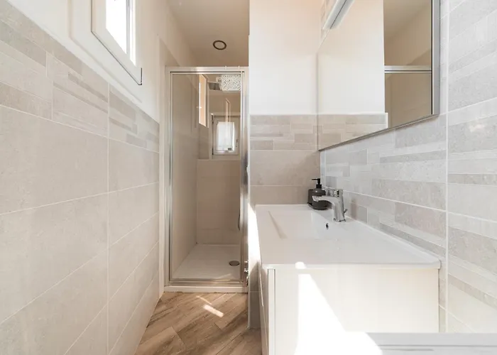 Carracci House - Free Parking - Station - Center E Fiera شقة بولونيا