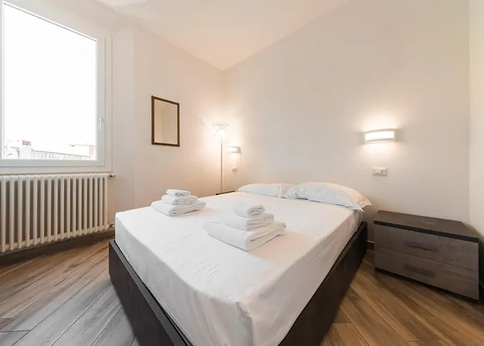 Carracci House - Free Parking - Station - Center E Fiera شقة *