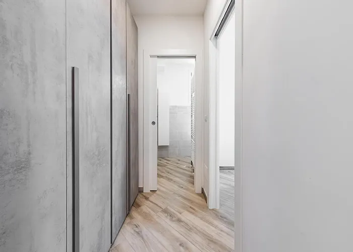 Carracci House - Free Parking - Station - Center E Fiera